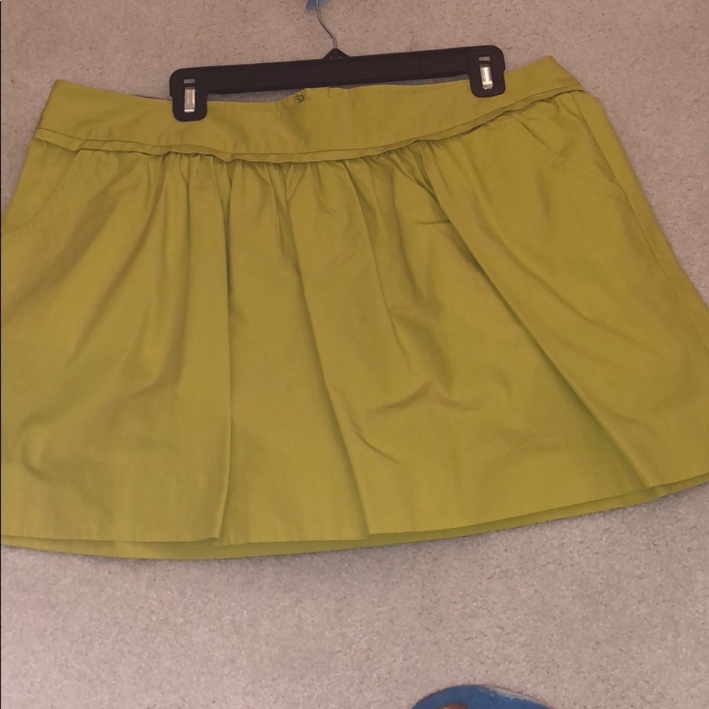 Mustard mini skirt